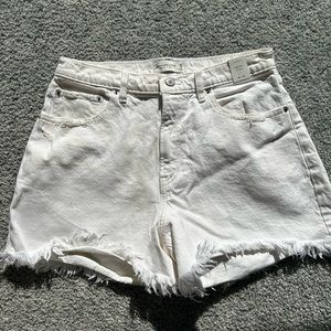 NWT American Eagle white Jean shorts